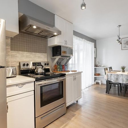 Comfortable Spacious House With Parking Brossard Eksteriør bilde
