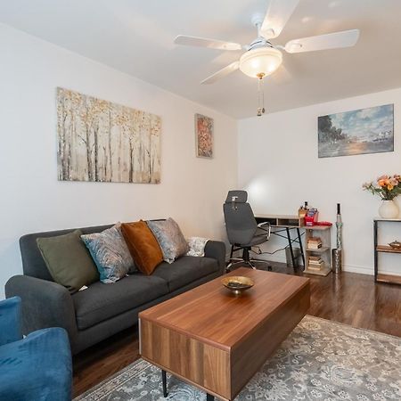 Comfortable Spacious House With Parking Brossard Eksteriør bilde