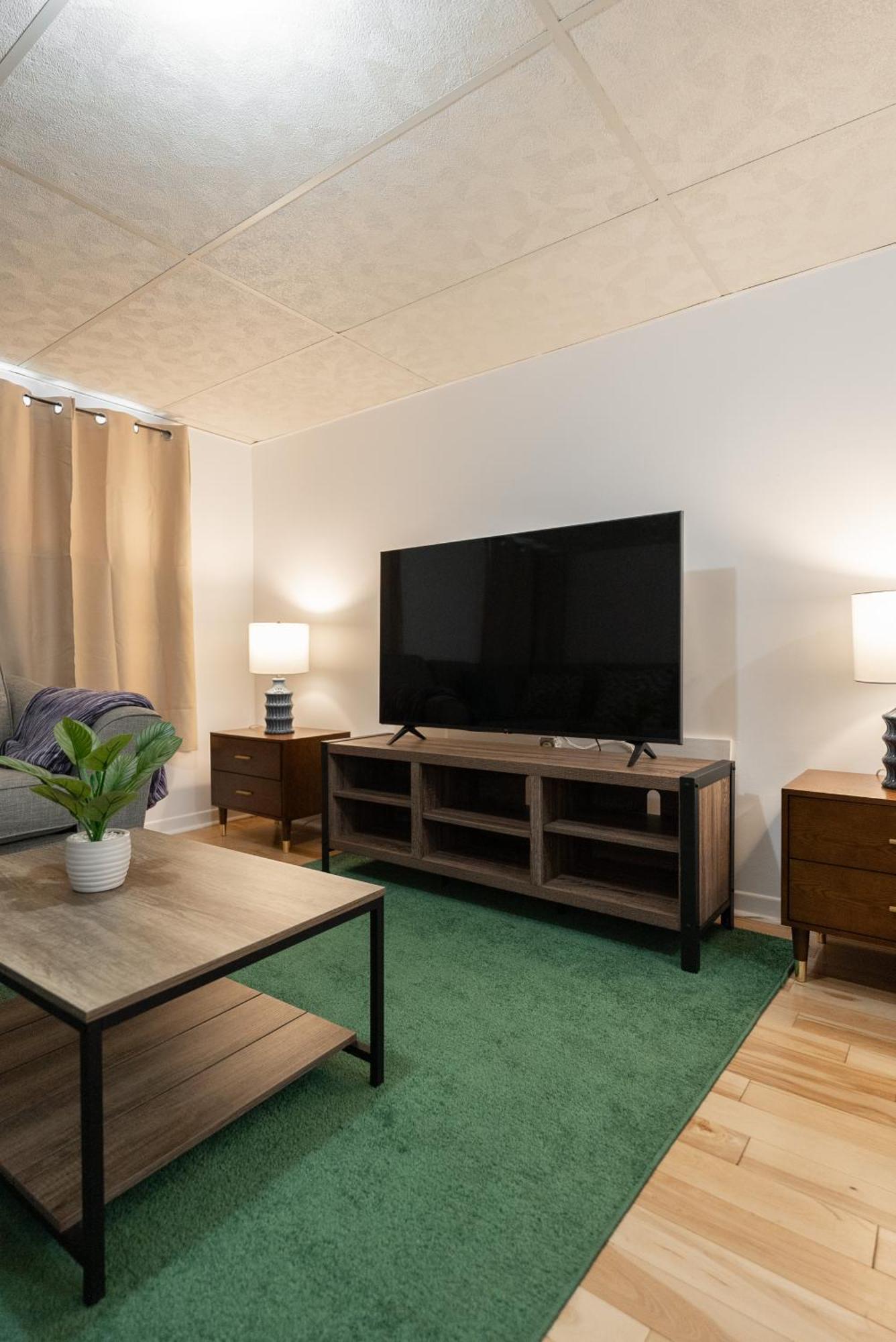 Comfortable Spacious House With Parking Brossard Eksteriør bilde