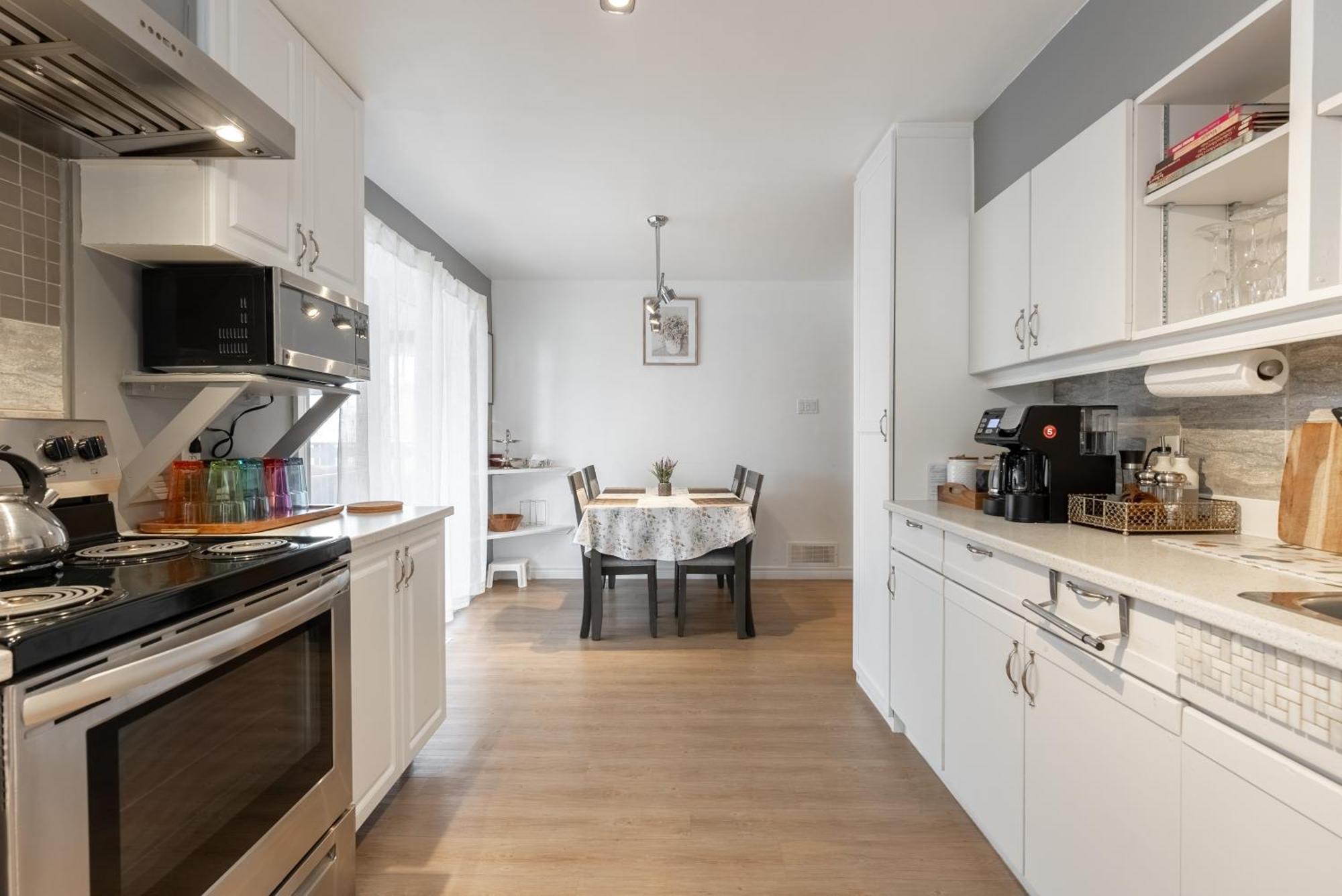 Comfortable Spacious House With Parking Brossard Eksteriør bilde