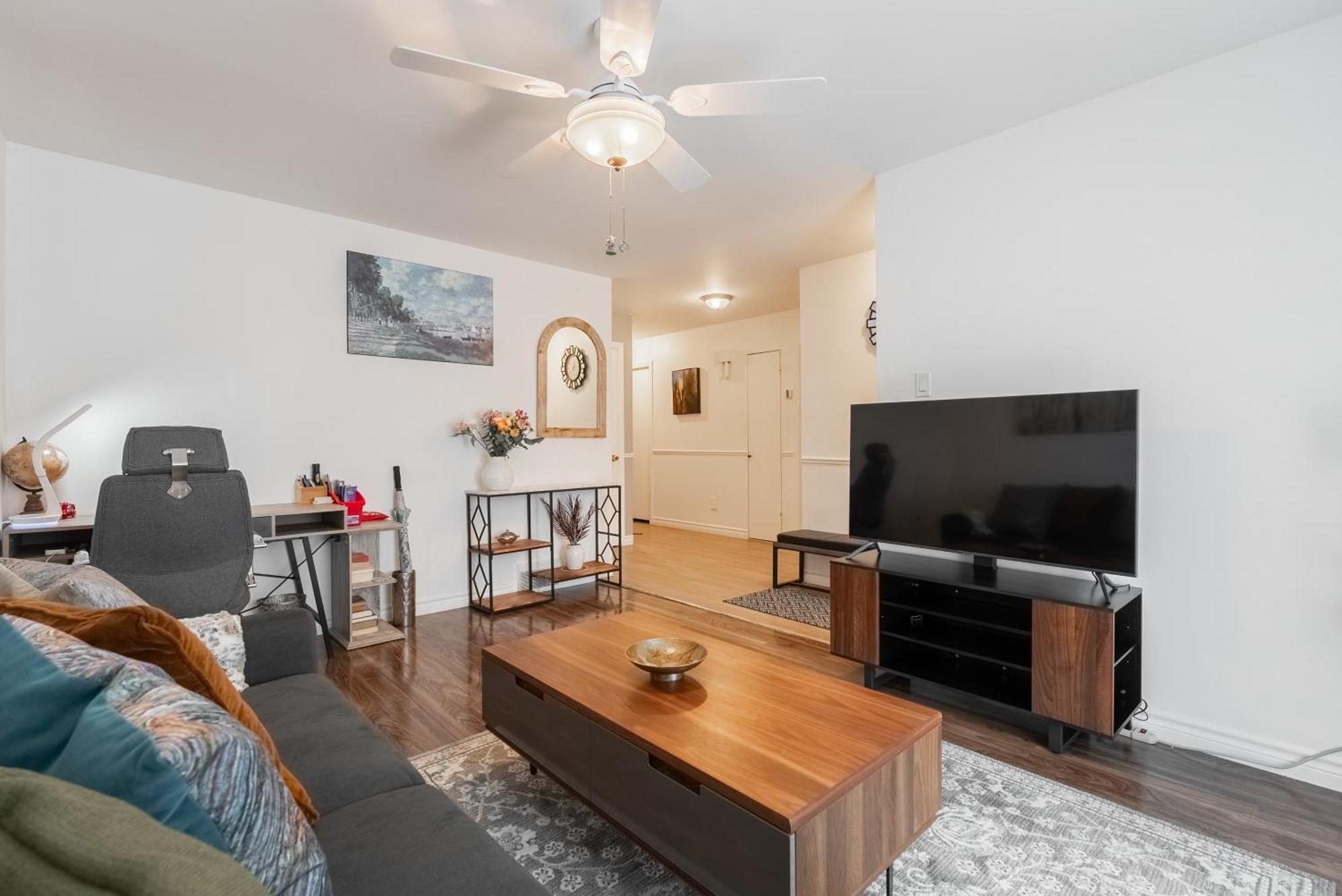 Comfortable Spacious House With Parking Brossard Eksteriør bilde